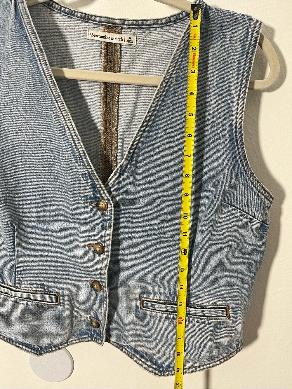Abercrombie & Fitch Size M Light Blue Denim Vest with 5 Button Closure - Picture 4 of 5